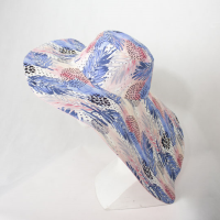 کلاه لبه بلند برگ صورتی آبی 3