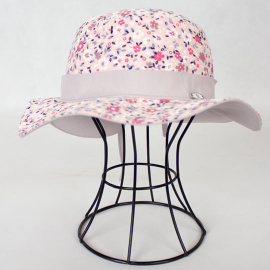 کلاه بچگانه پشت پرچ دار طرح گل ریز kids10