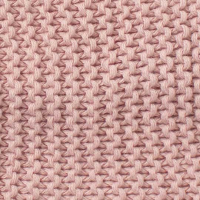 کلاه تک پوم‌دار رو گوشی abi