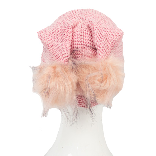 کلاه تک پوم‌دار رو گوشی soorati-posht