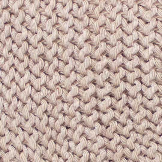 کلاه تک پوم‌دار رو گوشی kerem3