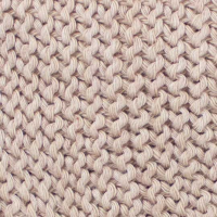 کلاه تک پوم‌دار رو گوشی abi