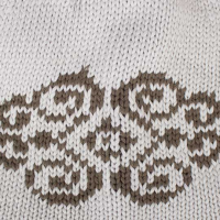 کلاه بچگانه روگوشی ghermez kerem