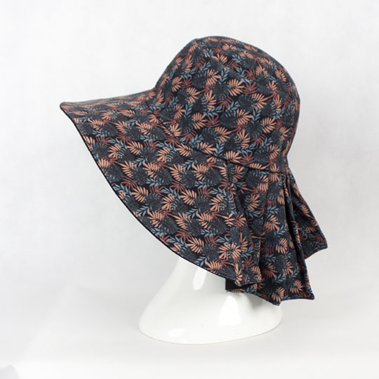 کلاه پشت پیلی‌دار برگ ریز کرم و آبی posht-pili8