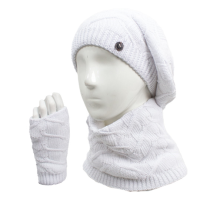 سه تکه آران طرح زیگزال کلاه فرانسوی و شال گردنی و دستپوش داخل پرز سفید