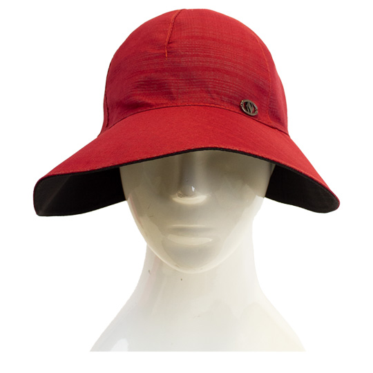 کلاه شش پر نقاب ساده قرمز مشکی کلاه-شش-پر-نقاب-بلند-قرمز-مشکی