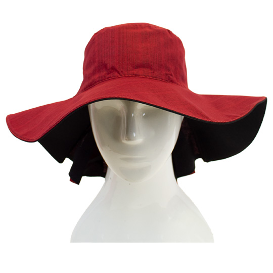 کلاه پشت پیلی دار ساده مشکی قرمز پشت-پیلی-دار-دورو-مشکی-قرمز