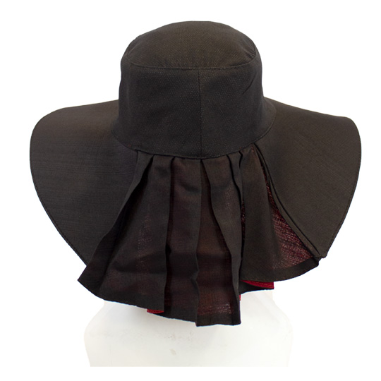 کلاه پشت پیلی دار ساده مشکی قرمز پشت-پیلی-دار-دورو-مشکی