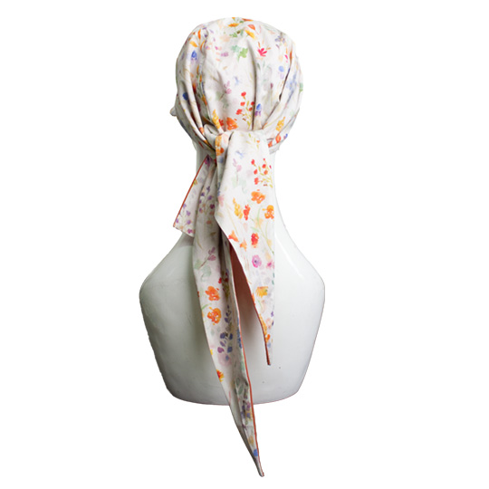 کلاه گره ای گل برگی ریز نارنجی گره-ای-گل-برگی-ریز